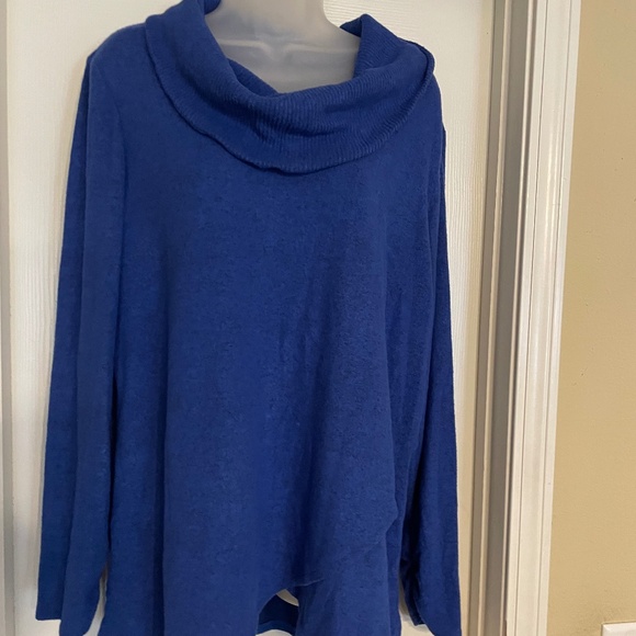 I N Studio Sweaters - I N Studio blue sweater-tunic, size XL